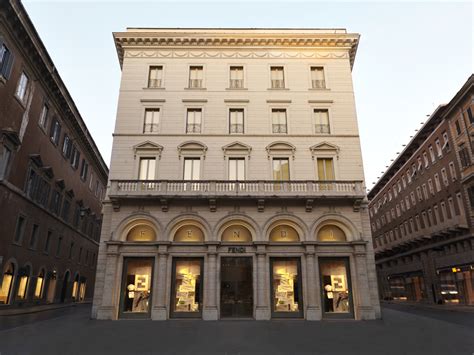 maison fendi roma|fendi roma roma.